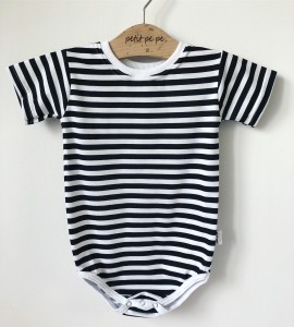 Body z cienkiej dzianiny jersey - paseczki