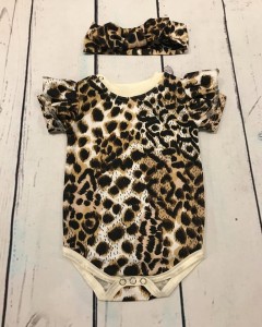 Body z cienkiej dzianiny jersey - panterka