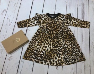 Sukienka z cienkiej dzianiny jersey - panterka