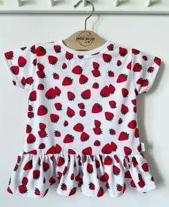 Bluzeczka z baskinką jersey - truskaweczki