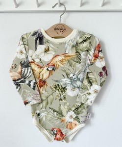 Body z dresówki  -beautiful parrots