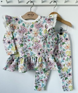 Zestaw bluzeczka z baskinką  + getry - beautiful flowers