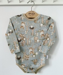 Body z dresówki - In the woods