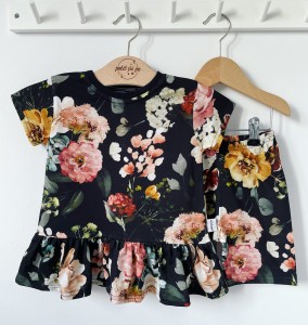 Zestaw bluzeczka z baskinką  + getry - Kwiatowy czar