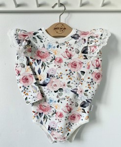 Body z dresówki - romantyczne bukiety