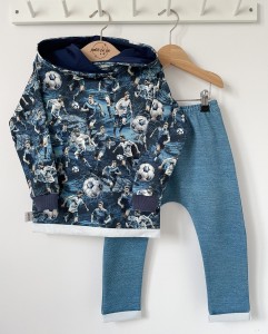 Zestaw dresowy z bluzą przedłużaną - Piłkarz