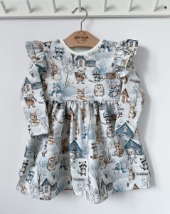 Sukienka z dresówki - Zimowe harce