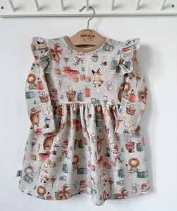 Sukienka z dresówki - Wigilijna gwiazdka