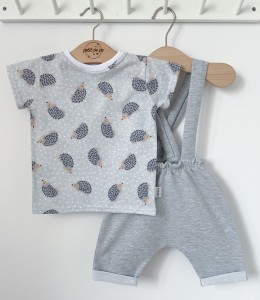Zestaw spodenki z szelkami + koszulka  - Jeżyki