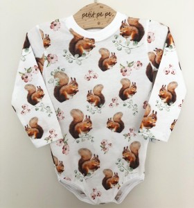 Body z cienkiej dzianiny jersey - wesoła wiewióreczka