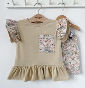 Zestaw bluzeczka z baskinką  + spodenki - Bloom boom