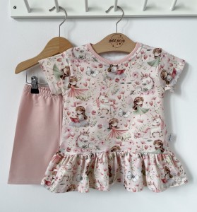 Zestaw bluzeczka z baskinką  + spodenki - Bajkowy ogród 2