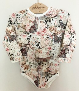 Body z dresówki - kwiaty i lamparty