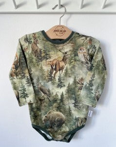 Body z dresówki - Górska panorama