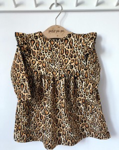 Sukienka z dresówki - gepard